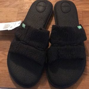 Sanuk yoga mat capri black